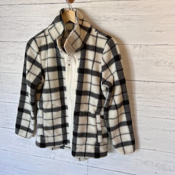 T by Talbots Jacket Womens SZ MP Black and White Merry Plaid Cozy Sherpa Outdoor - Picture 6 of 14